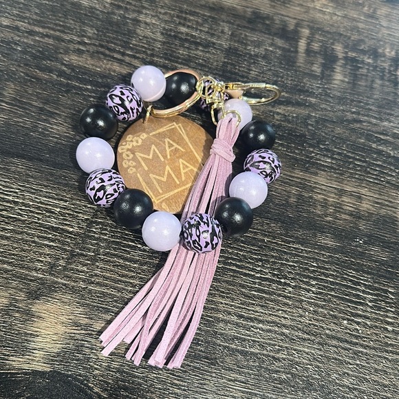 NWT Mama Wooden Beaded Bracelet Keychain with Tassel & Thick Charm Purple Black - Picture 2 of 4